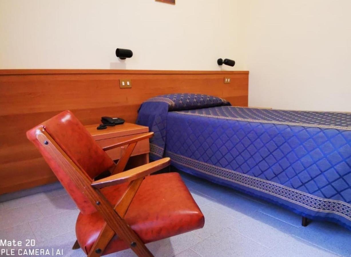 Bed and Breakfast Suore Concezioniste Missionarie - Carmen Salles Roma Экстерьер фото