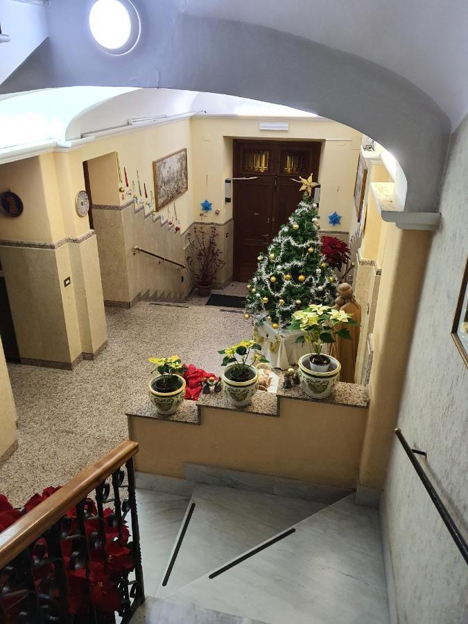 Bed and Breakfast Suore Concezioniste Missionarie - Carmen Salles Roma Экстерьер фото